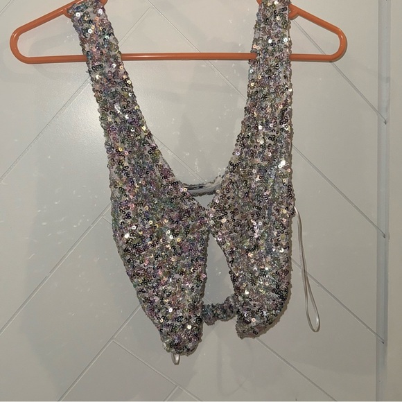 NWOT ASOS DESIGN SEQUIN SPLIT FRONT CAMI TOP WITH OPEN BACK-MULTI US 8 - Picture 7 of 11